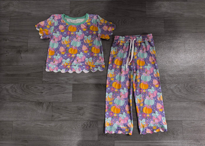 8.13 GSPO2364 Preorder Pumpkin Flowers Bows Print Girls Fall Scallop Edge Clothes Set
