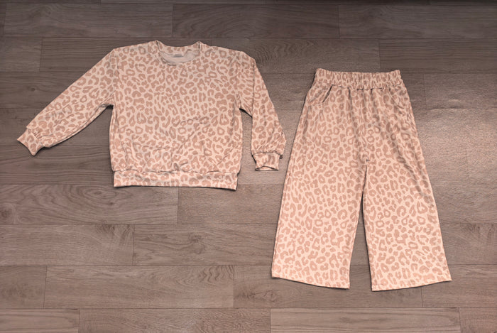 8.27 GLP3778 Preorder Grey Leopard Top Pockets Pants Girls Clothes Set