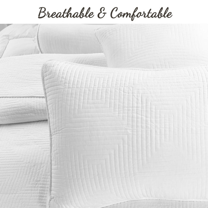 Maze White Cotton Reversible Quilt Bedding Set