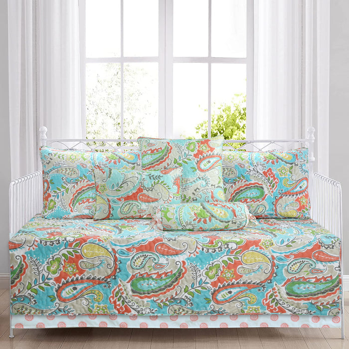 Mirage Paisley Reversible DayBed Quilted Bedding Set