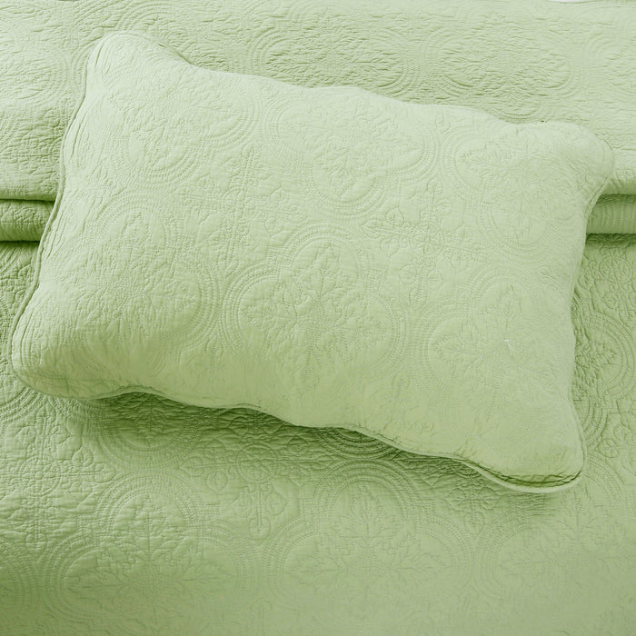 Serenity Green Scalloped Floral Cotton Quilt Set – Secret Garden Collection