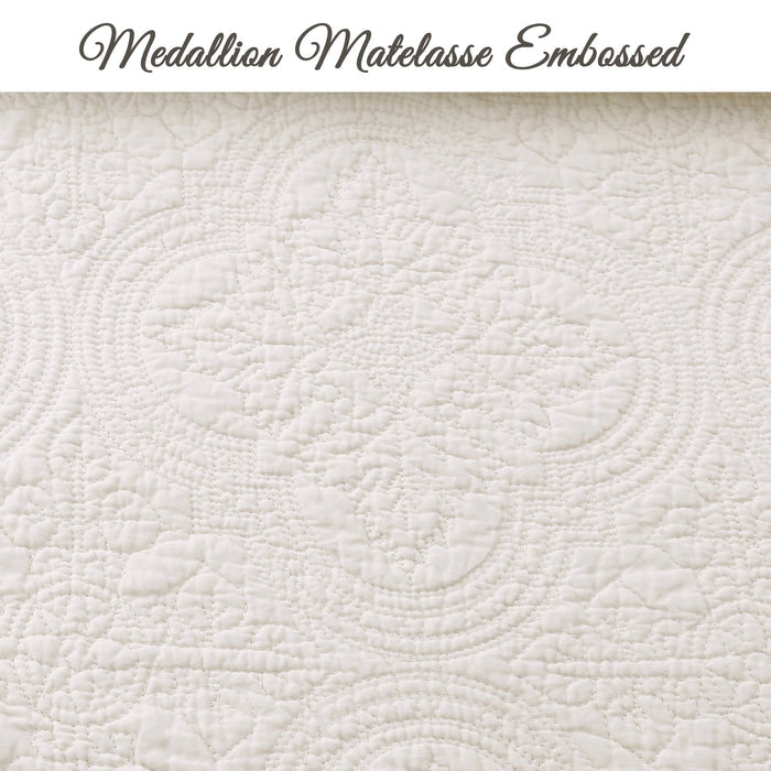 Serenity Ivory Victorian Scalloped Medallion Floral Pure Solid Cotton Reversible Quilt  Bedding Set