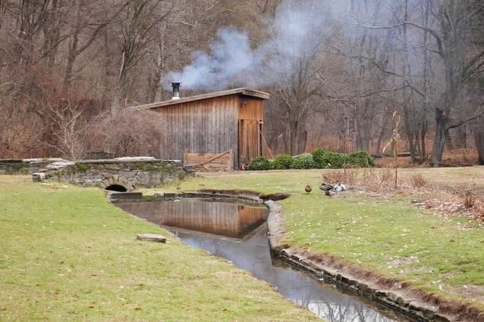 Smokehouse DIY Plans - 8' x 6' Smoker Smoke House Building Plan - Build Your Own
