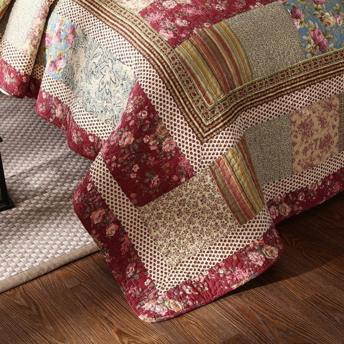 Tache Fairy Tale Tea Party Beige Burgundy Paisley Floral Cotton Patchwork Quilt Set (DXJ103443)