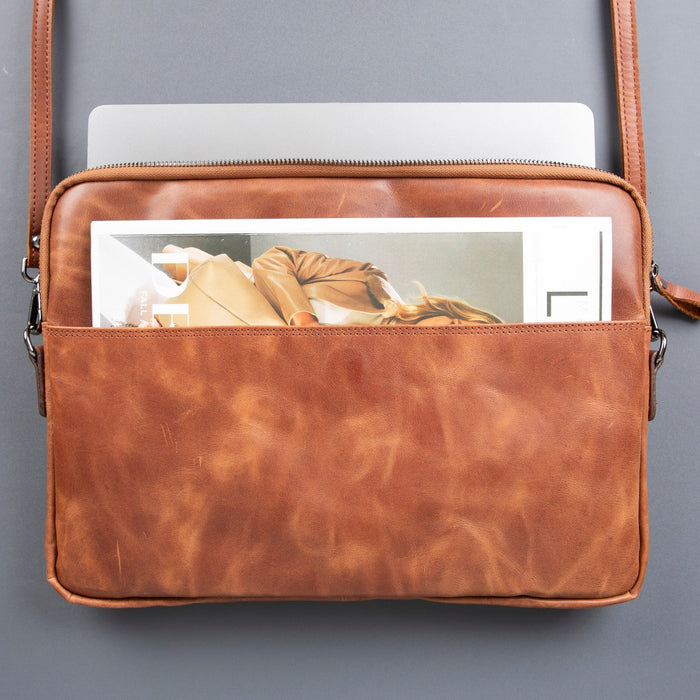 TORANATA - Seward Leather Laptop Bag with Shoulder Strap - MacBook Sleeve 14" & 16"